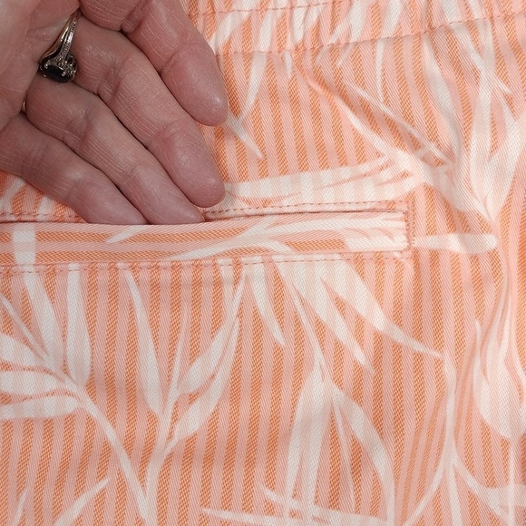 Lands End women's mid rise shorts size 12 - Picture 10 of 14